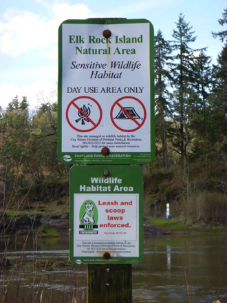 Elk Rock Island Natural Area signage: Restrictions due to sensitive habitat Elk Rock Island Natural Area signage: Restrictions due to sensitive habitat